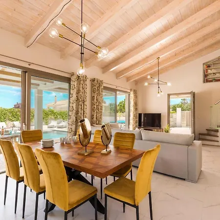 Zante Prime Heated Pool Villa Planos (Zakynthos)