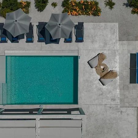 Zante Prime Heated Pool